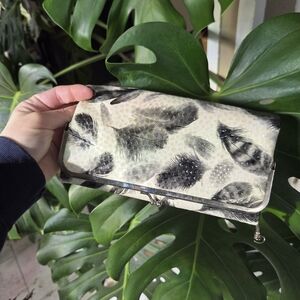Elegant Feather Print Clutch